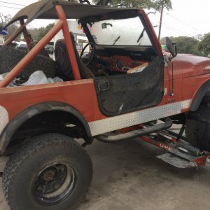 Blah83Cj7