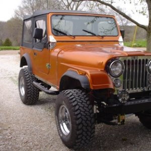 81 CJ7