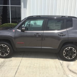 Media '2016 Renegade Trailhawk' in category 'Renegade'